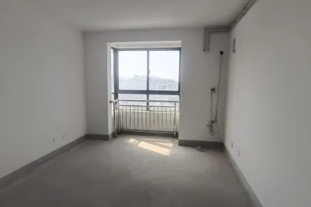 保定新城三期 1室1厅1卫 32万元 南北通透,好景观