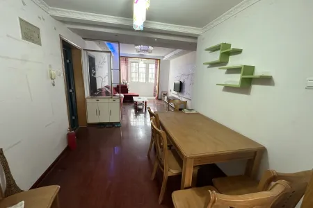 东方景苑南区4房2厅2卫南精装真实好房