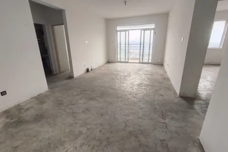 滨湖景城(三期)3房2厅1卫南北毛坯真实好房