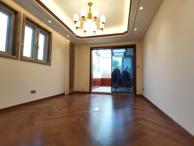 凤凰城中岛玫瑰苑别墅