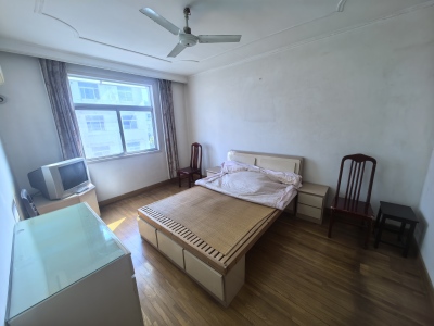 九华新村小区3室2厅1卫南北普装真实好房