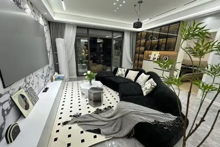 长江之星 3室2厅1卫 5,300元/月 南北通透,视频房