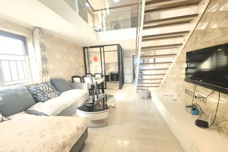 朝辉东方城一区 3室2厅2卫 1,800元/月 视频房