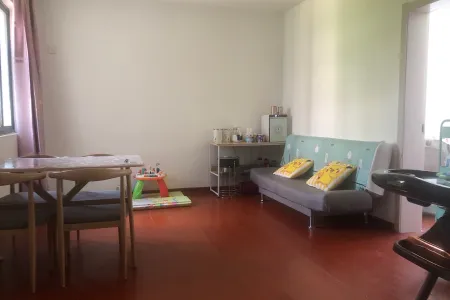 在水一方 3室2厅1卫 52万 满两年