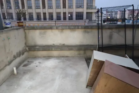  欧式田园风,豪华装修,地铁盘学区房！