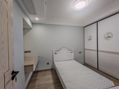 东方龙城采薇苑