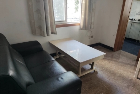 范罗山 2室1厅1卫 1,300元/月 南北通透,采光充足,三证齐全