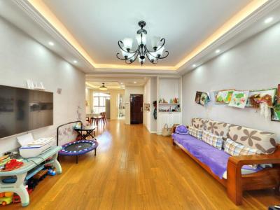 伟星金域华府 3室2厅1卫 155万 南北通透,好景观