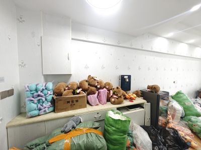 宝龙华庭 1室1厅1卫 19.9万元 南北通透,采光充足,三证齐全,视频房,VR房