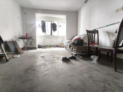 金湾小区 3室2厅1卫 1,000元/月 南北通透,性价比高