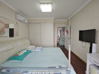 东方龙城湛露苑