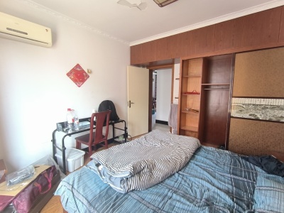 龙湖新城一期C区