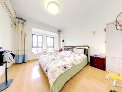 城市之光第一街区