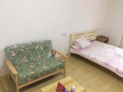 凤凰城南岛白桦轩