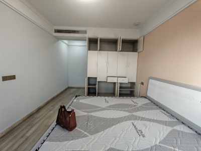 东方龙城采薇苑 3室2厅1卫 104万 南北通透,采光充足,落户