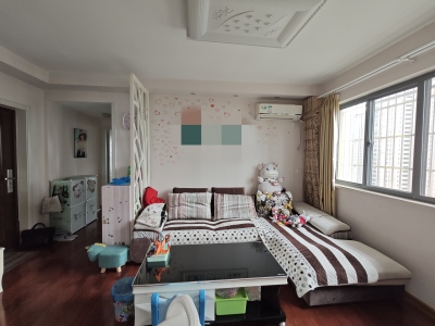 东方龙城湛露苑