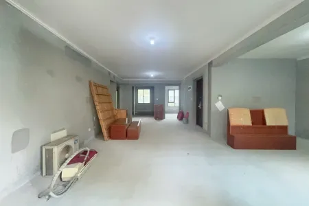 林语春风园4室2厅2卫南毛坯真实好房