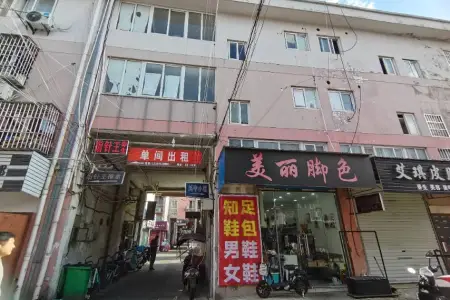 鲁港大市场商业街东简装真实好房