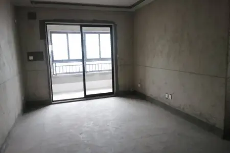 高速东方御府 3室2厅1卫 1,200元/月 采光充足