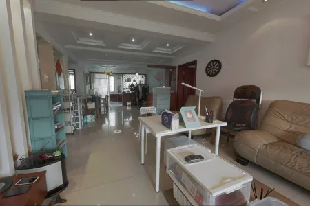 都宝花园 4室2厅1卫 1,800元/月 业主急售