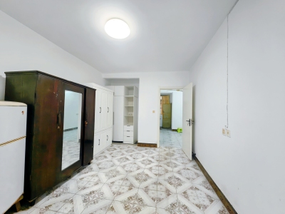 利民五村 2室1厅1卫 1万 南北通透,性价比高,美化代卖,低价房,赠送面积