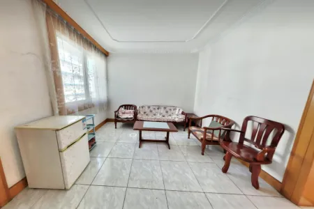 中江新村西区 2室2厅1卫 1,300元/月 南北通透,采光充足