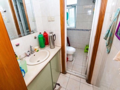 南北通透,次新小区,黄金地段,楼层好,采光很棒,性价比高