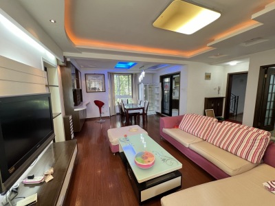 凤凰城中岛丁香苑