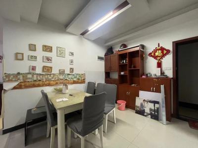 美加印象A区 2室2厅1卫 65万 业主急售,性价比高