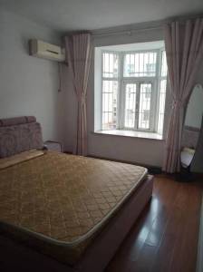 龙山花园 3室2厅1卫 1,700元/月 南北通透