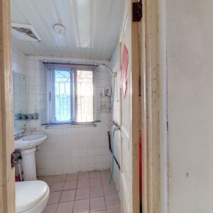劳动新村 2室1厅1卫 1600.0元/月 满五年,南北通透,三证齐全,采光充足