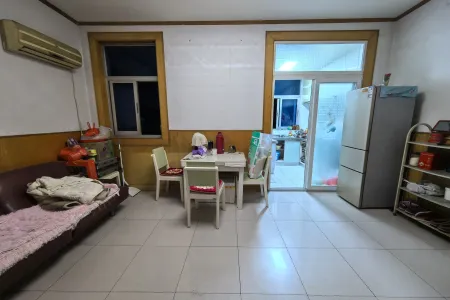 锅炉新村 2室1厅1卫 1,400元/月 南北通透,满两年