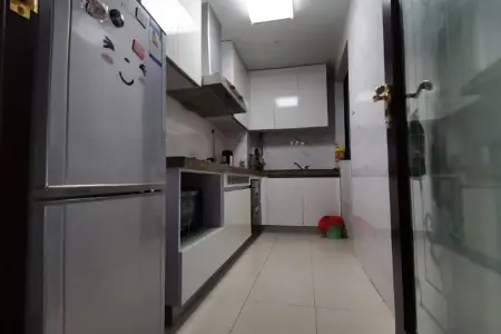 恒大华府 3房2厅1卫 3,500元/月 三证齐全,满两年,地铁房