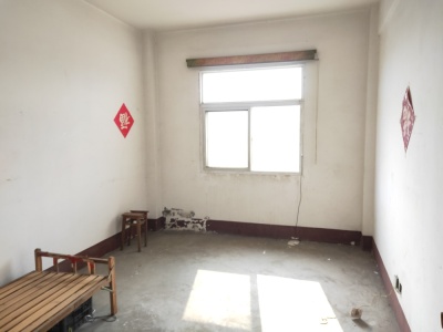 三山蔬菜市场北门商住