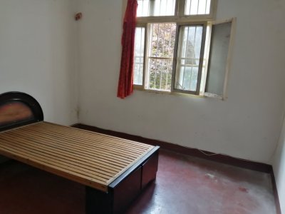 北京西路66号 3室1厅1卫 1,600元/月 家电齐全