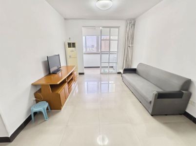 康泰佳苑 1室1厅1卫 1,700元/月 南北通透,三证齐全