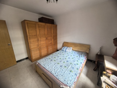 石城小区 2室2厅1卫 47万 房产证在手里