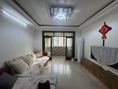 龙山花园 3室2厅1卫 2,000元/月 性价比高,南北通透