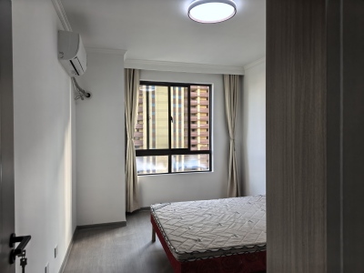 新里维多利亚公馆 3室2厅1卫 1,800元/月 性价比高,好景观