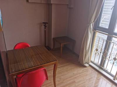 美宿金山国际公寓一房南精装真实好房