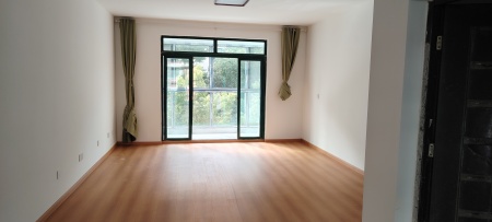 雍锦园 3室2厅2卫 2,000元/月 南北通透,满两年,采光充足