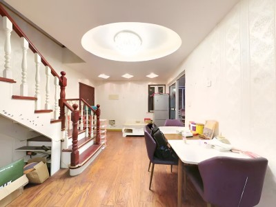 三山碧桂园双潭映月 5室2厅2卫 1,800元/月 好景观