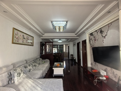 大圣小区3室2厅1卫南精装真实好房