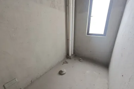 中梁国宾府 3室2厅1卫 1,200元/月 南北通透,采光充足,商住两用