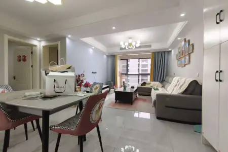 柏庄观邸 3室2厅2卫 125万 南北通透,性价比高,赠送面积