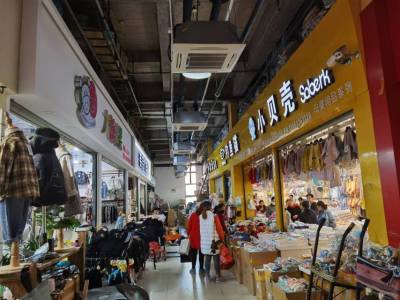 南北通透,次新小区,黄金地段,楼层好,采光很棒,性价比高