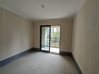 碧桂园望江来 3室2厅2卫 700元/月 南北通透,业主急售