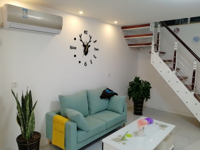 复地南都荟 2室1厅1卫 1,800元/月 采光充足