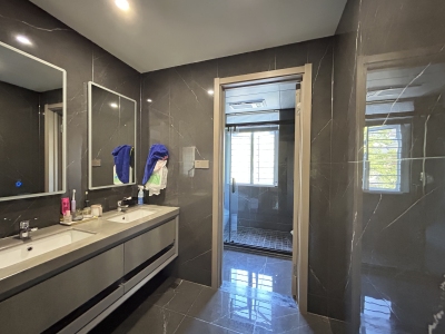 凤凰城中岛玫瑰苑别墅