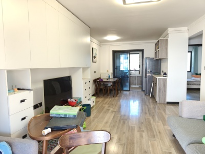 三山碧桂园镜湖春色